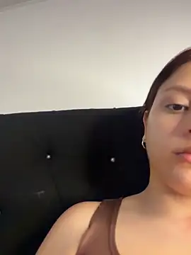 HayleyRoss  online show from July 9, 2026, 5:23 pm
