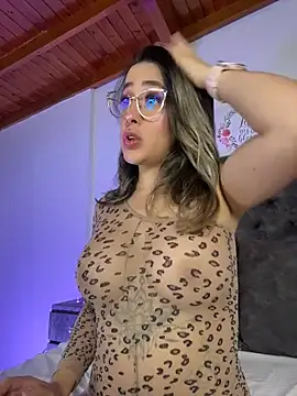 RenataVelasquez online show from July 26, 2026, 4:08 am