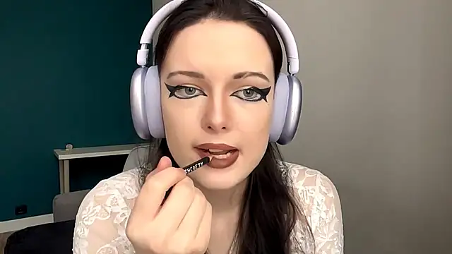 AmbientInvalid online show from May 14, 2026, 2:03 pm