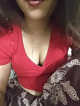 Snapshot of Diya_Jaan chatting on June 18, 2026, 7:41 pm Diya Jaan online show from June 18, 2026, 7:41 pm