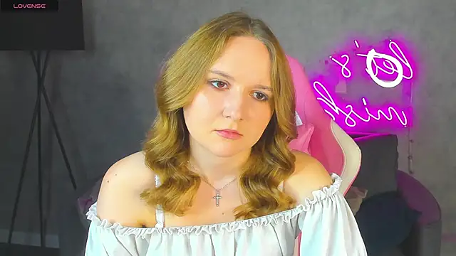 Snapshot of Emmaa_Kimm chatting on June 22, 2026, 1:00 am Emmaa Kimm online show from June 22, 2026, 1:00 am