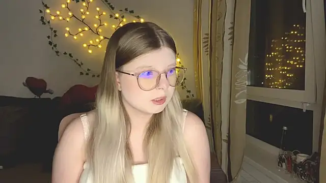YukiBlush online show from August 8, 2026, 9:22 pm