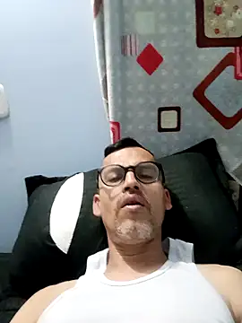 jairo43 online show from May 8, 2026, 2:54 pm