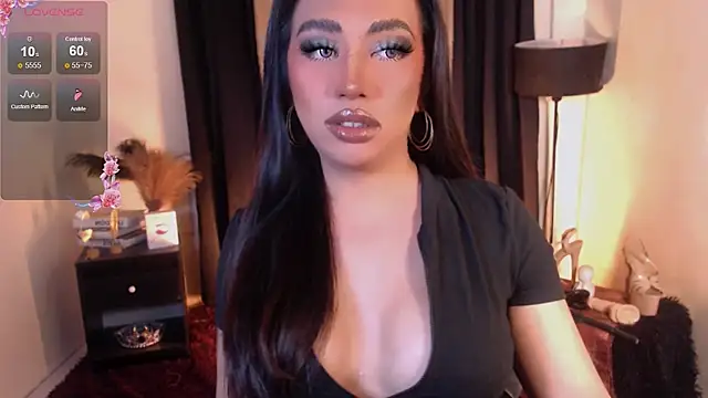 Snapshot of LoveMarie69xoxo chatting on June 13, 2026, 2:59 pm LoveMarie69xoxo online show from June 13, 2026, 2:59 pm