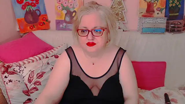Maturelove xxx online show from May 13, 2026, 6:48 pm