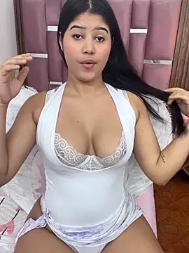 Zoe rousse01 online show from May 20, 2026, 2:25 pm