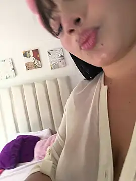 Snapshot of Mulan_rousse chatting on July 23, 2026, 8:16 pm Mulan rousse online show from July 23, 2026, 8:16 pm