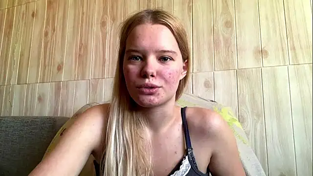 Malinwitch online show from August 7, 2026, 5:24 am