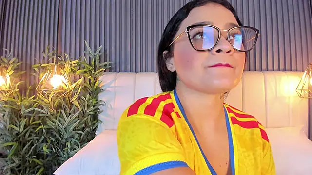 MadisonSoler online show from June 17, 2026, 5:23 pm
