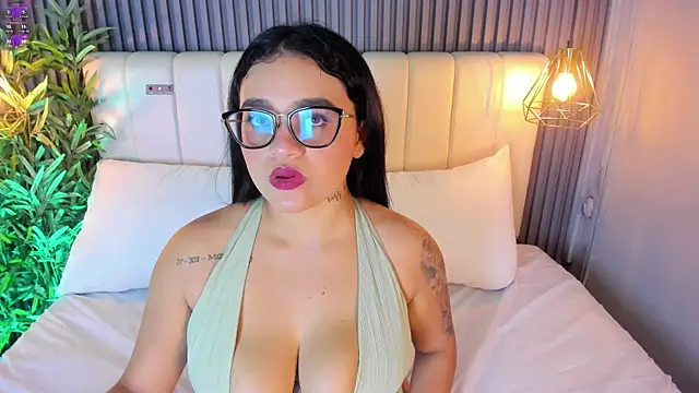 MadisonSoler online show from May 25, 2026, 5:11 pm