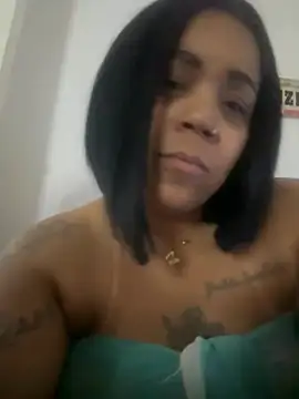GianLavinnye online show from May 13, 2026, 11:12 pm