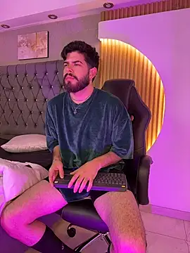 DomBoy  online show from May 27, 2026, 1:57 am