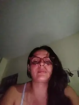 Bella Morena27 online show from June 15, 2026, 4:01 am