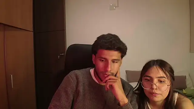abbyyandmaxx online show from May 26, 2026, 4:43 am