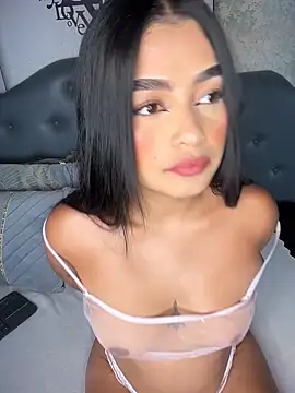 EvasBlazeXXX online show from May 22, 2026, 5:27 am