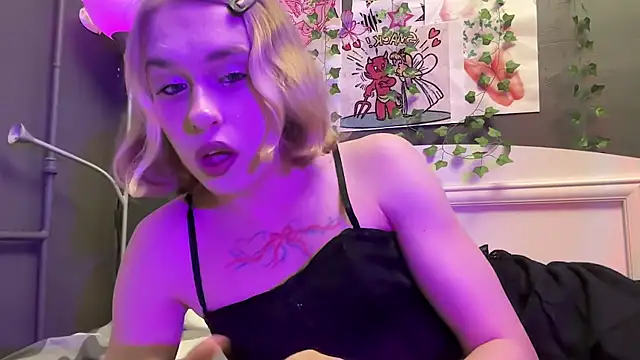 Miss Amy00 online show from July 27, 2026, 8:38 pm