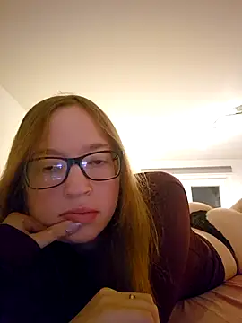Freaky-Doll online show from July 21, 2026, 9:05 pm