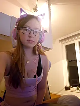 Freaky-Doll online show from June 3, 2026, 10:25 pm