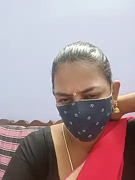 cathrine92 online show from May 15, 2026, 11:25 pm