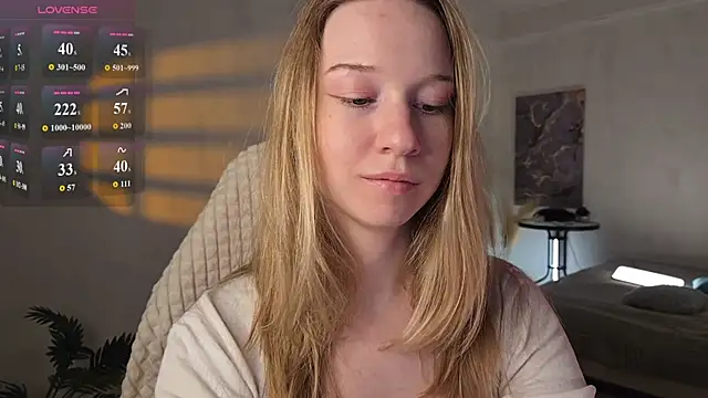 Eve Sin online show from June 10, 2026, 3:19 am