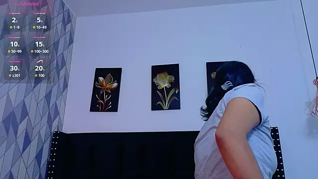 NaughtyyMommyyy online show from May 23, 2026, 12:59 pm