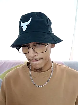 Lil black009 online show from July 6, 2026, 1:18 pm