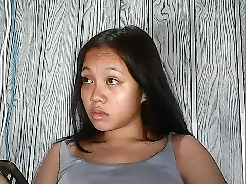 Snapshot of Yours_AsianPinayGirl18 chatting on July 21, 2026, 10:55 pm Yours AsianPinayGirl18 online show from July 21, 2026, 10:55 pm