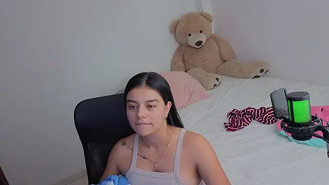 valerihouse  online show from July 24, 2026, 2:07 am