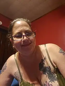 Harleygirl73 online show from August 1, 2026, 1:14 am