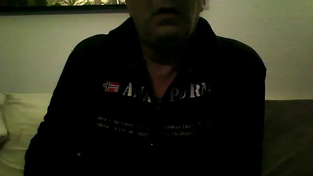 Soloyan online show from September 28, 2025, 4:30 am