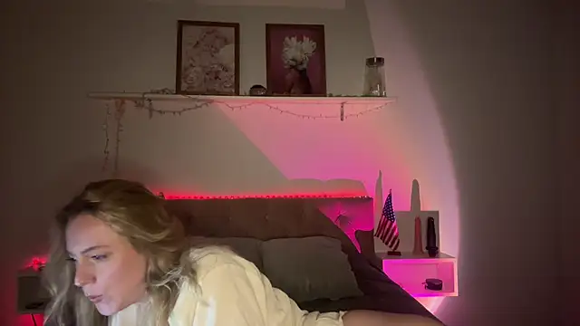 sweetemma x online show from June 14, 2026, 3:19 am