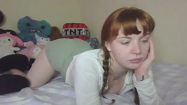 Snapshot of ceeceewraith chatting on June 9, 2026, 12:39 pm ceeceewraith online show from June 9, 2026, 12:39 pm
