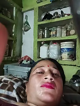 Snapshot of Haliya8 chatting on June 11, 2026, 4:59 pm Haliya8 online show from June 11, 2026, 4:59 pm