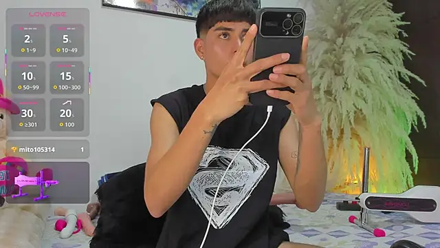 lukasstrong  online show from August 8, 2026, 1:56 am