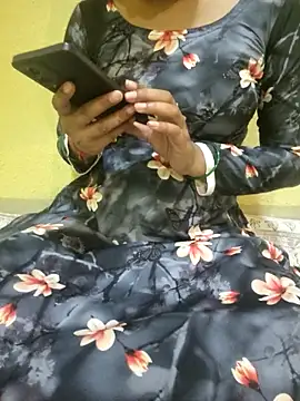 Seema yadav01 online show from May 4, 2026, 5:00 am