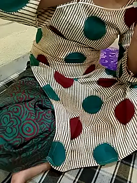 Seema yadav01 online show from July 13, 2026, 5:18 am