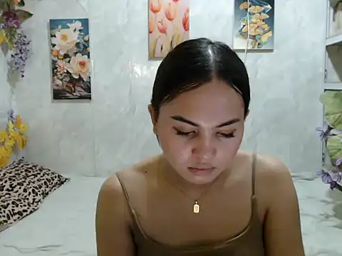 Snapshot of ur_asiankat chatting on May 25, 2026, 6:34 am ur asiankat online show from May 25, 2026, 6:34 am