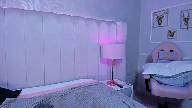 MadeleynRose online show from July 25, 2026, 8:11 am