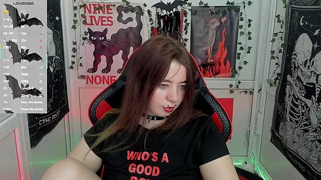 Snapshot of PurpleRune chatting on July 26, 2026, 12:45 pm PurpleRune online show from July 26, 2026, 12:45 pm
