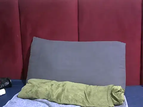 Mel90x online show from April 30, 2026, 2:35 pm