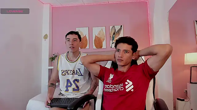 Alejo-and-Thiago online show from June 2, 2026, 8:09 pm