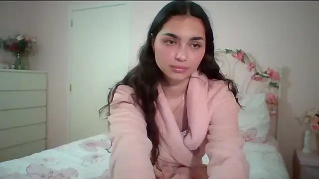 Snapshot of yourbella37 chatting on May 8, 2026, 8:01 pm yourbella37 online show from May 8, 2026, 8:01 pm