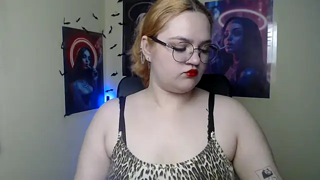 Snapshot of RinaRiii chatting on May 23, 2026, 6:18 pm RinaRiii online show from May 23, 2026, 6:18 pm