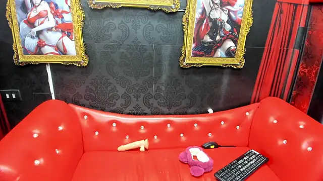 Evelin Hellsing online show from May 19, 2026, 2:29 am