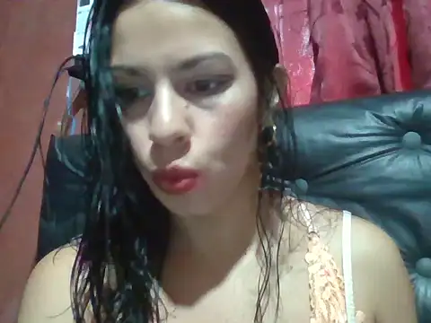 Snapshot of pamelaamorette chatting on June 6, 2026, 5:18 pm pamelaamorette online show from June 6, 2026, 5:18 pm