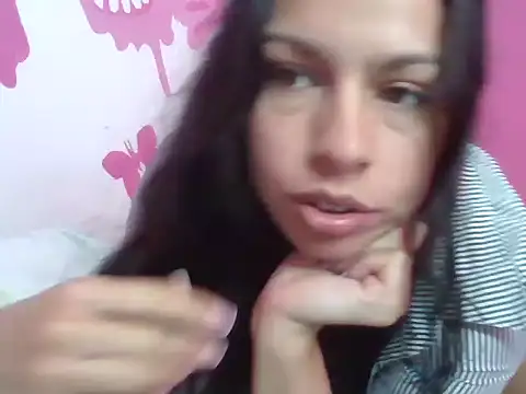 pamelaamorette online show from June 3, 2026, 2:33 pm