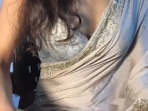 Snapshot of Harleen_Kaur07 chatting on July 6, 2026, 8:32 am Harleen Kaur07 online show from July 6, 2026, 8:32 am