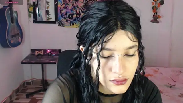Snapshot of bastethott chatting on July 6, 2026, 3:25 pm bastethott online show from July 6, 2026, 3:25 pm