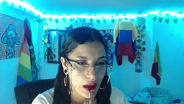 bastethott online show from May 7, 2026, 8:17 am