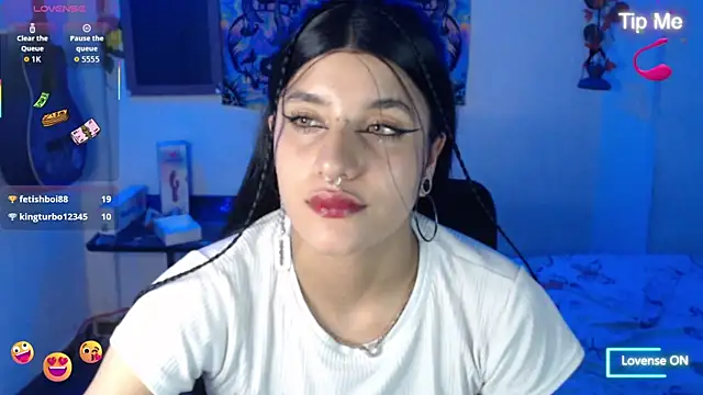 Snapshot of bastethott chatting on July 2, 2026, 3:29 pm bastethott online show from July 2, 2026, 3:29 pm